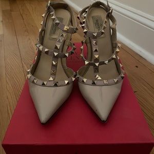 Nude Valentino Rockstud size 38